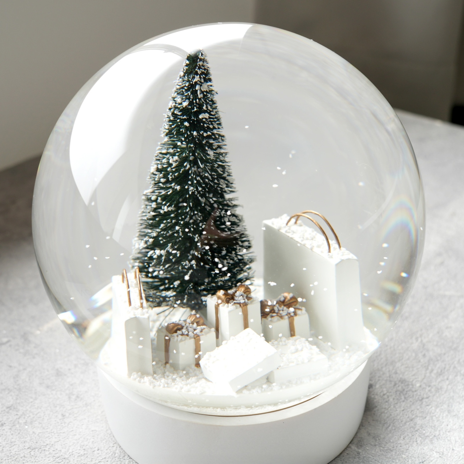 スノードーム　ホワイトクリスマス　おしゃれなインテリア